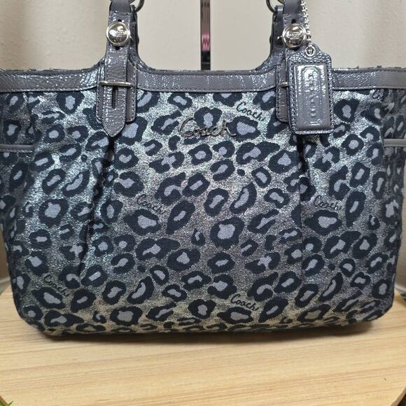 Coach Ashley Ocelot-Print Gallery Style East West Shoulder Bag + Matching Wallet - Picture 4 of 16